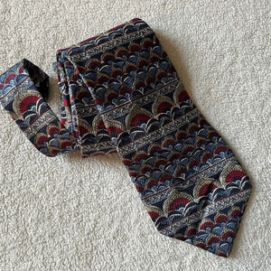 MoMA (Metropolitan Museum of Art) silk tie